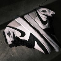 Air Jordan 1 High OG WMNS Stage Haze 555088-108