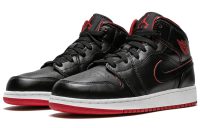 Air Jordan 1 Retro Mid GS ‘Black Gym Red’ 554725-028