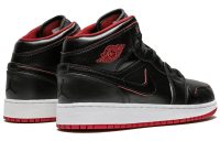 Air Jordan 1 Retro Mid GS ‘Black Gym Red’ 554725-028