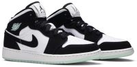 Air Jordan 1 Mid SE GS ‘Glow in the Dark Panda’ BQ6931-103