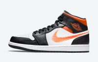 Air Jordan 1 Mid ‘Zig Zag Swoosh’ DN4929-100